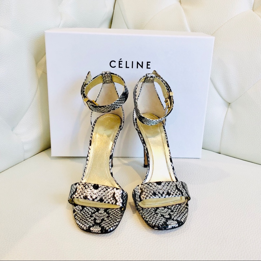 ⭕️SOLD⭕️NIB Céline Signature Sandals - Picture 1 of 8